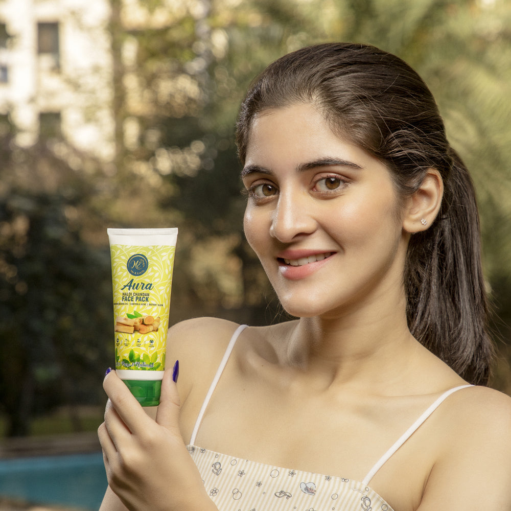 AURA - The Haldi Chandan face pack